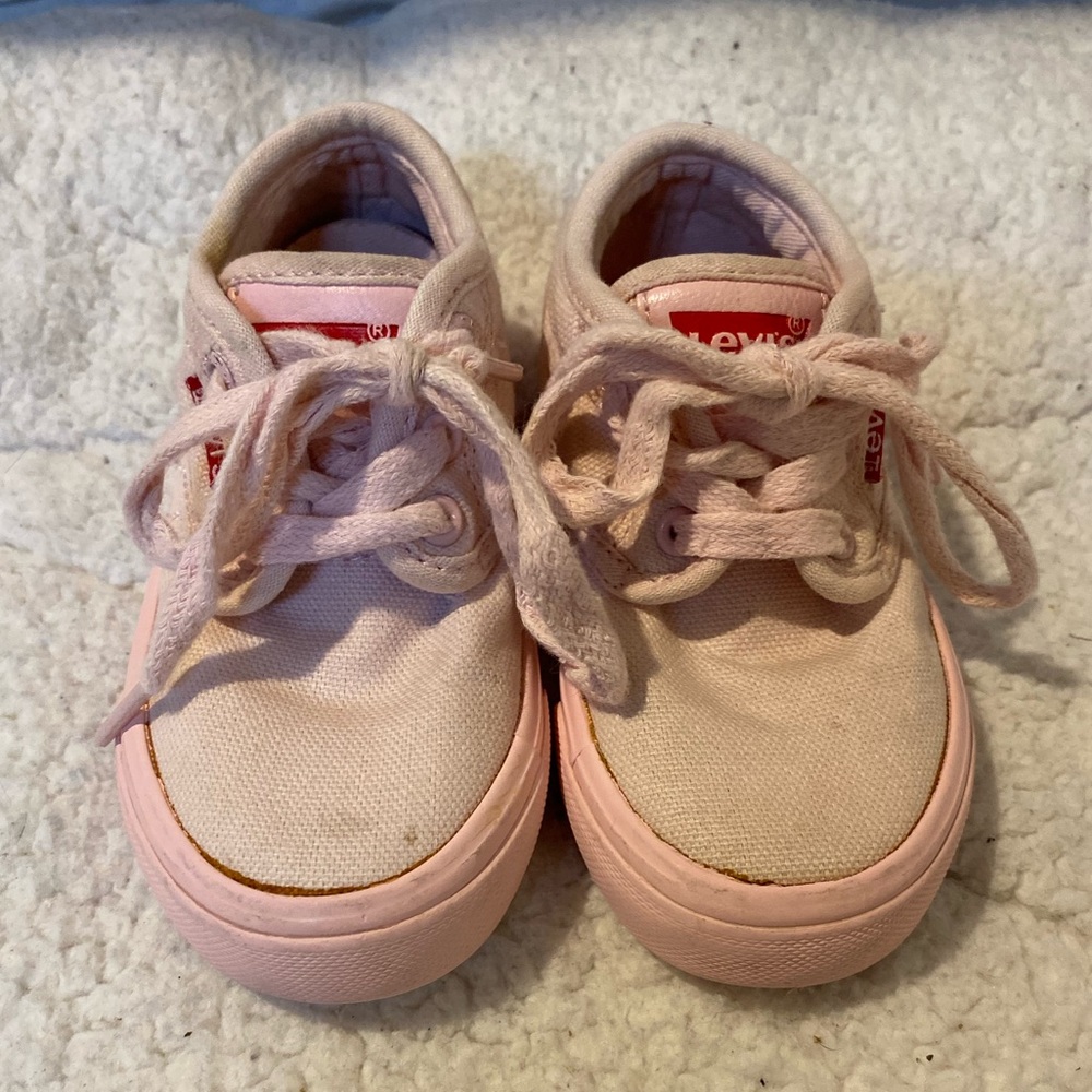 Levi’s sneakers